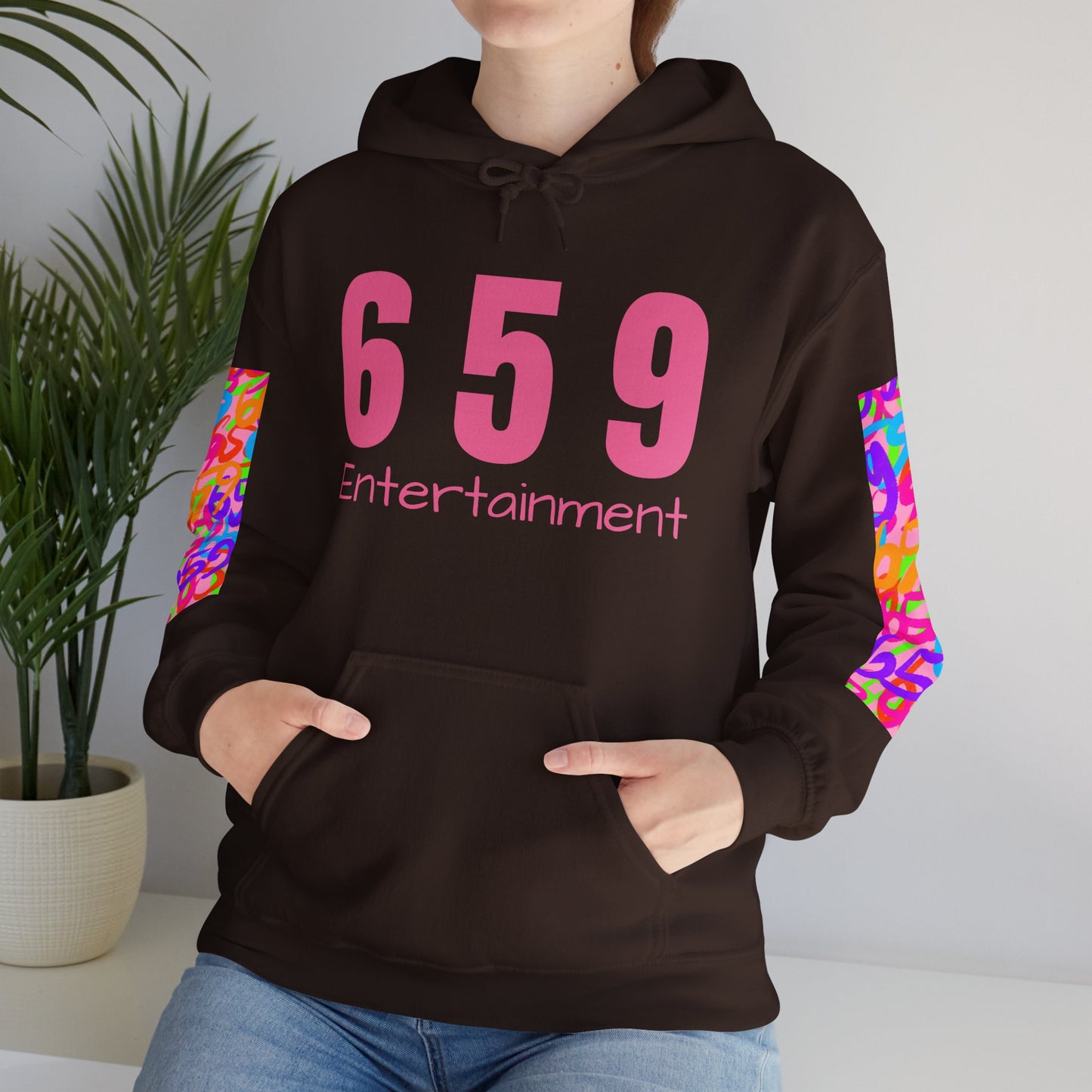 659 Dark Chocolate Cherry Unisex Heavy Blend™ Sweatshirt (Dark Chocolate/Pink)